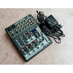 Аналоговый микшер Behringer XENYX 1002FX