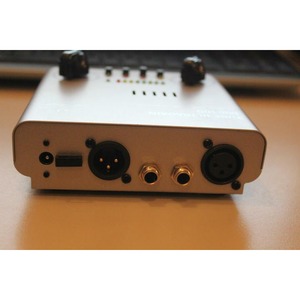 Микрофонный предусилитель Behringer MIC 100 TUBE ULTRAGAIN