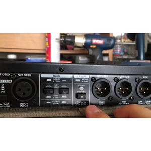 Кроссовер Behringer CX2310 V2