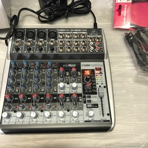 Аналоговый микшер Behringer XENYX QX1202USB