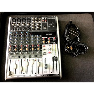 Аналоговый микшер Behringer XENYX QX1204USB