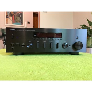 Стерео ресивер Yamaha R-N803D Black