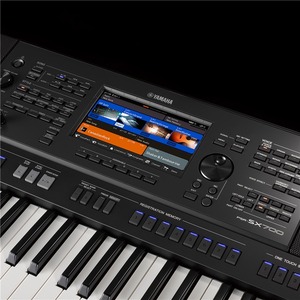 Цифровая рабочая станция Yamaha PSR-SX700