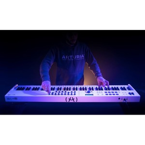 Миди клавиатура Arturia KeyLab Essential 88