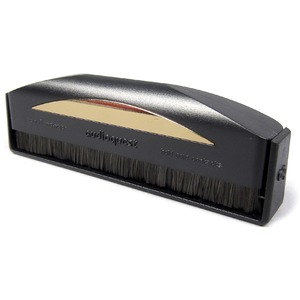 Щетка для очистки виниловых пластинок Audioquest Gold Anti-Static Record Brush