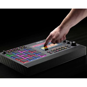 Семплер Akai Pro MPC LIVE II