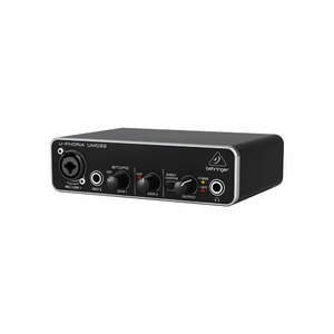 Внешняя звуковая карта с USB Behringer UMC22